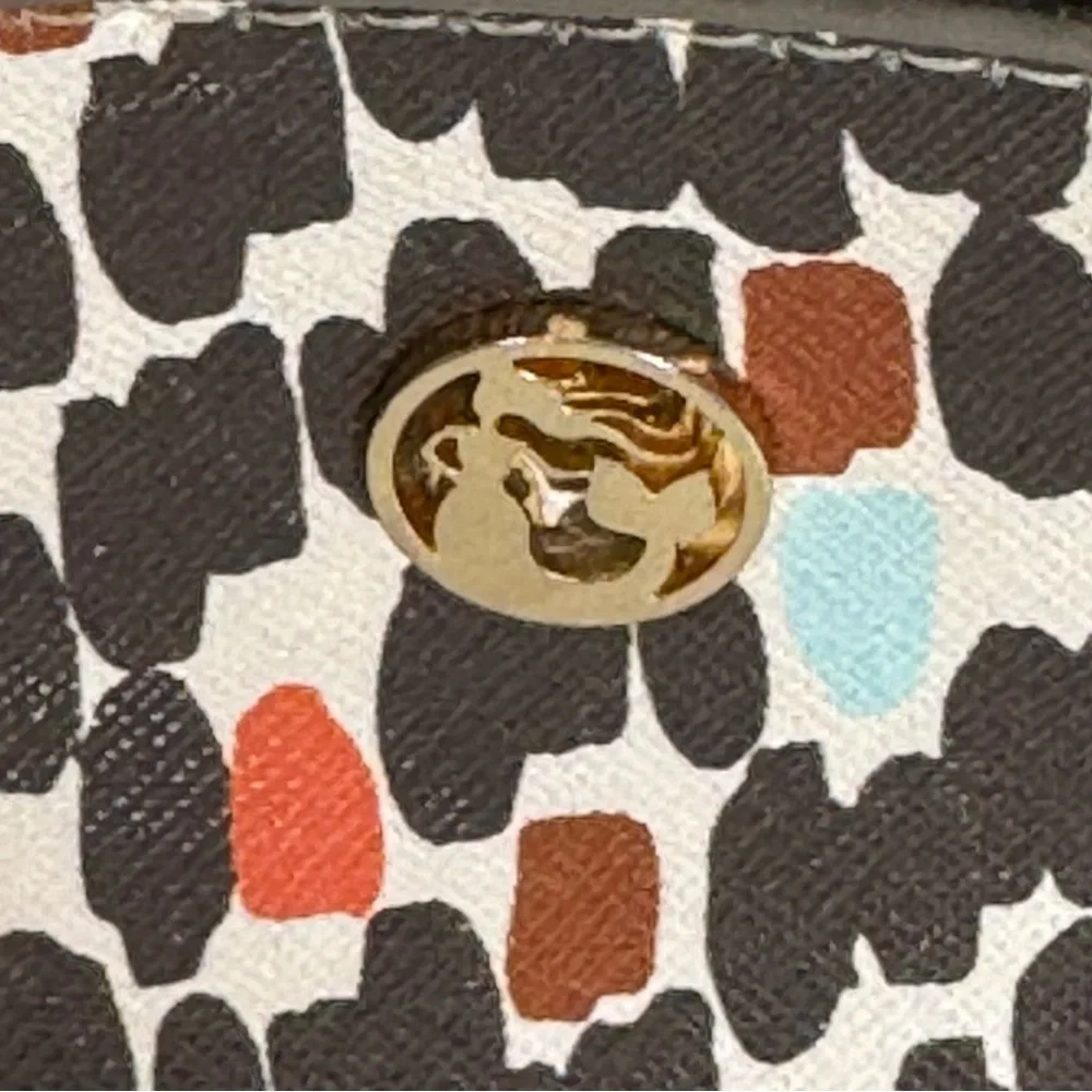 Spartina 449 Retreat Gray Clam Case - Picture 3 of 5